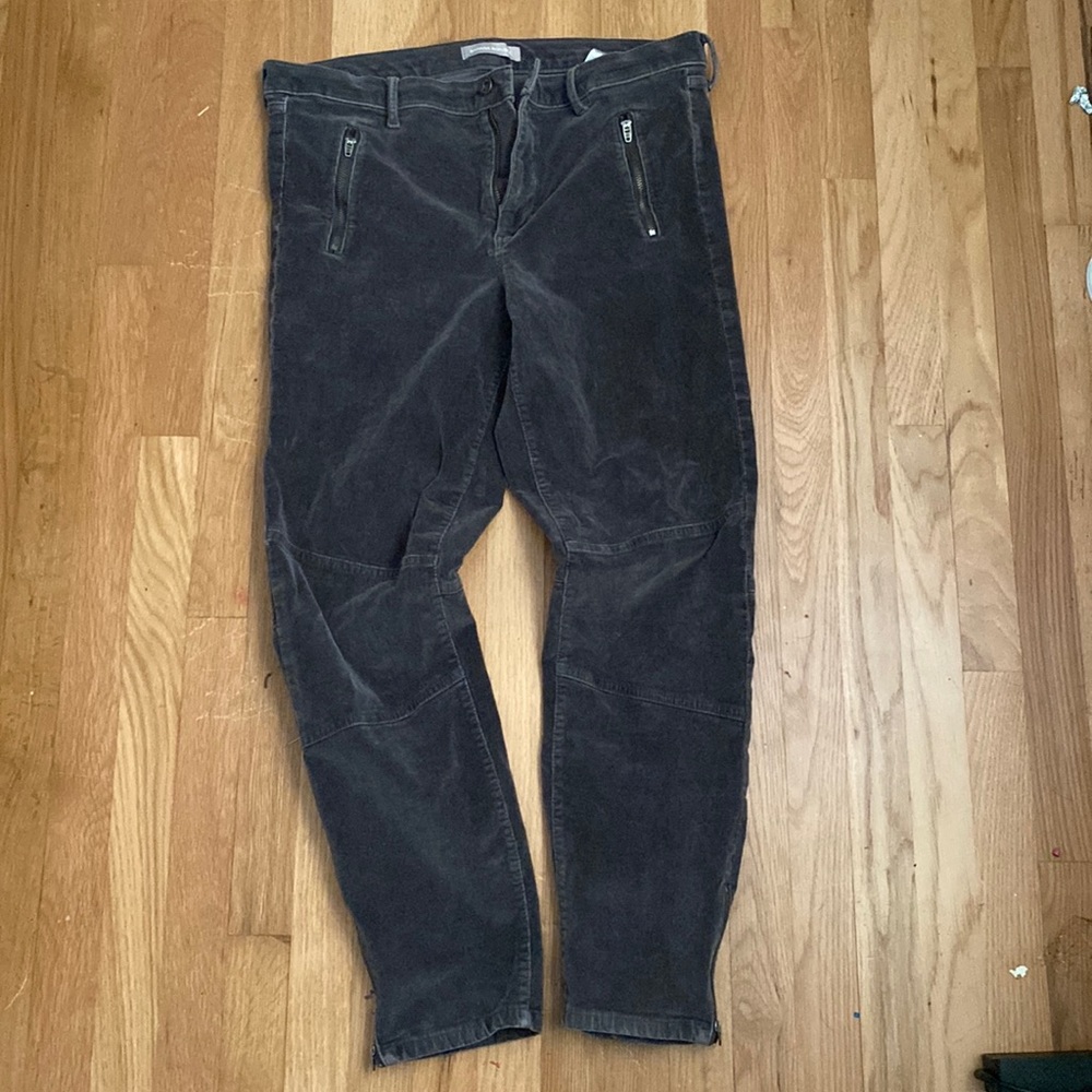 banana republic Cordaroy olive green jeans with zippers